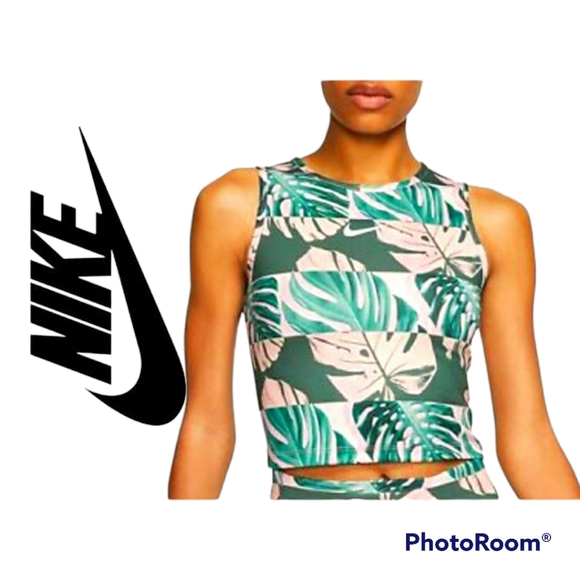 Nike Tops - 🇺🇲Nike banana leaf tank Sz L,
